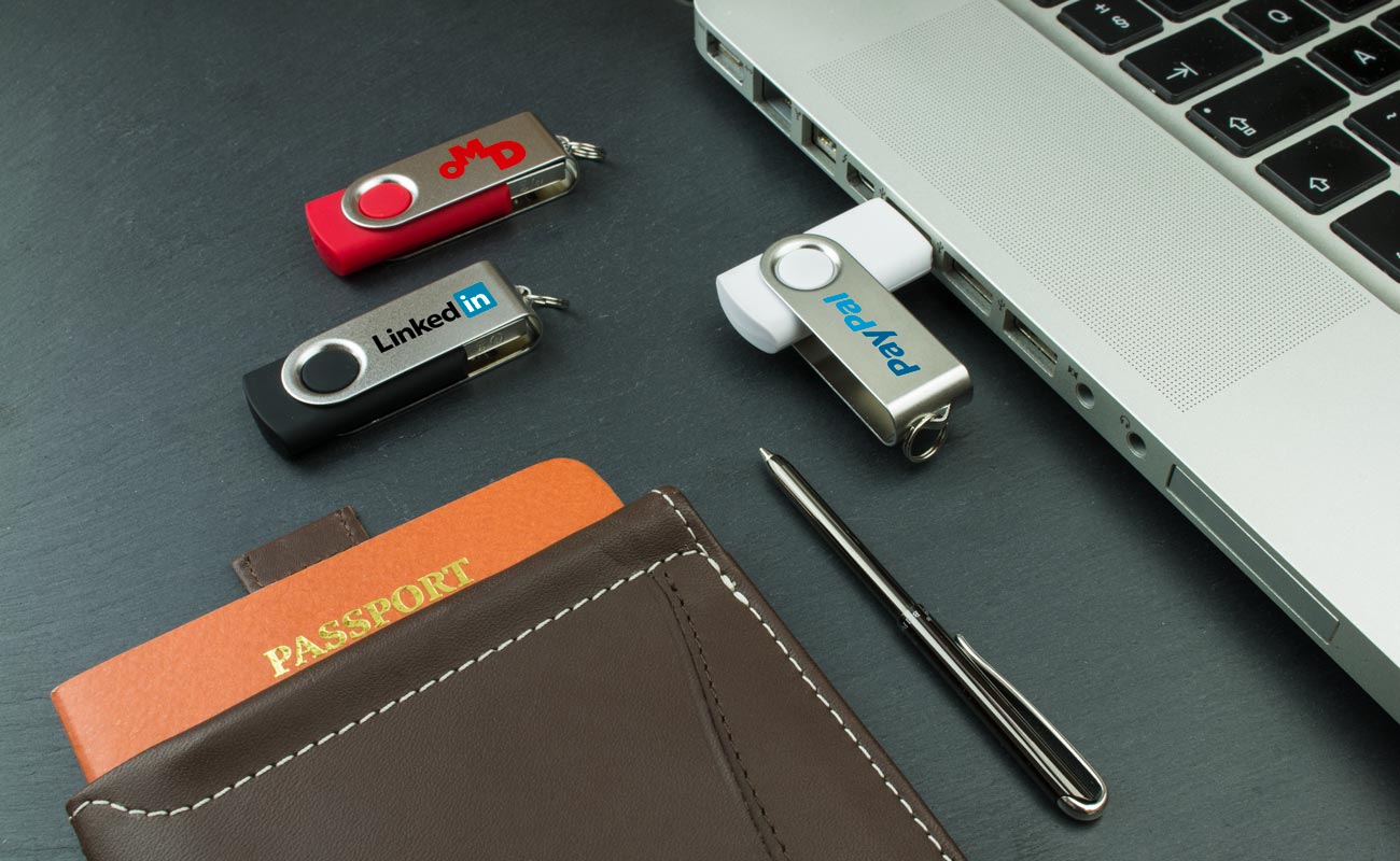 Twister - Custom Flash Drives